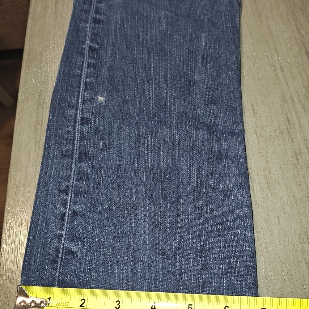 American Eagle Outfitters Woman Blue Jeans ,Size 31x32,Straight Leg,mid rise - Picture 3 of 10